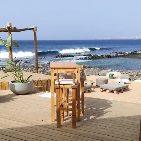 Heated Pool,parking,air,wifi * פאלם-מאר