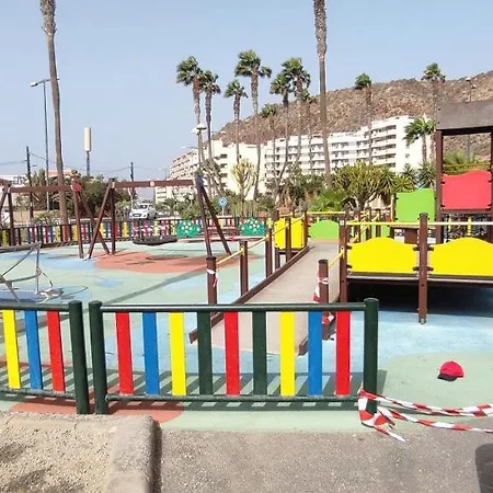 Heated Pool,parking,air,wifi