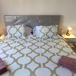 Apartamento Heated Pool,parking,air,wifi