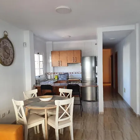 Heated Pool,parking,air,wifi Apartment